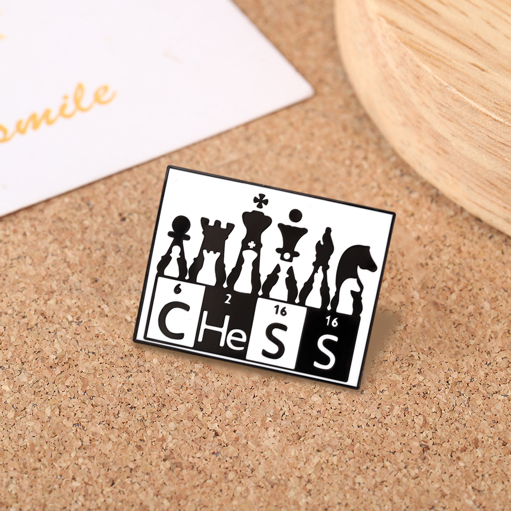 C-He-S-S Logo Funny Chess Set  – Board Game Logo recenzja i cena